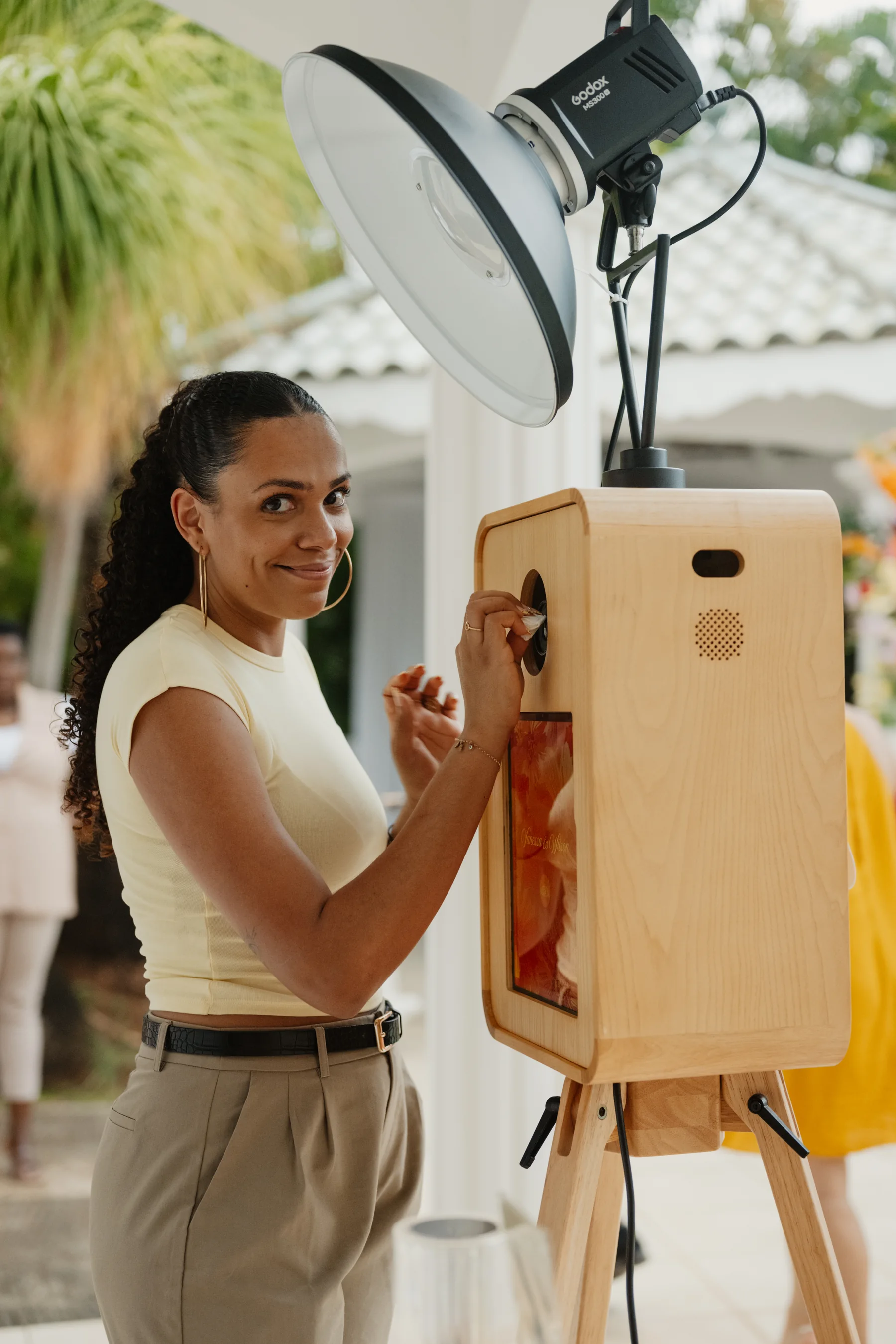 Installation du photobooth BELPOZ avant le début d'un événement
